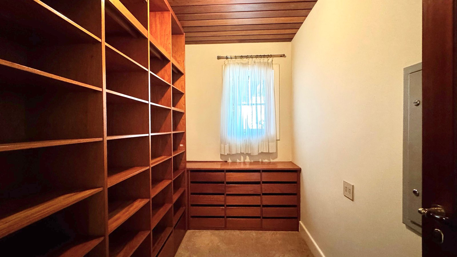 Casa Estilo Europeu no Tamboré 1