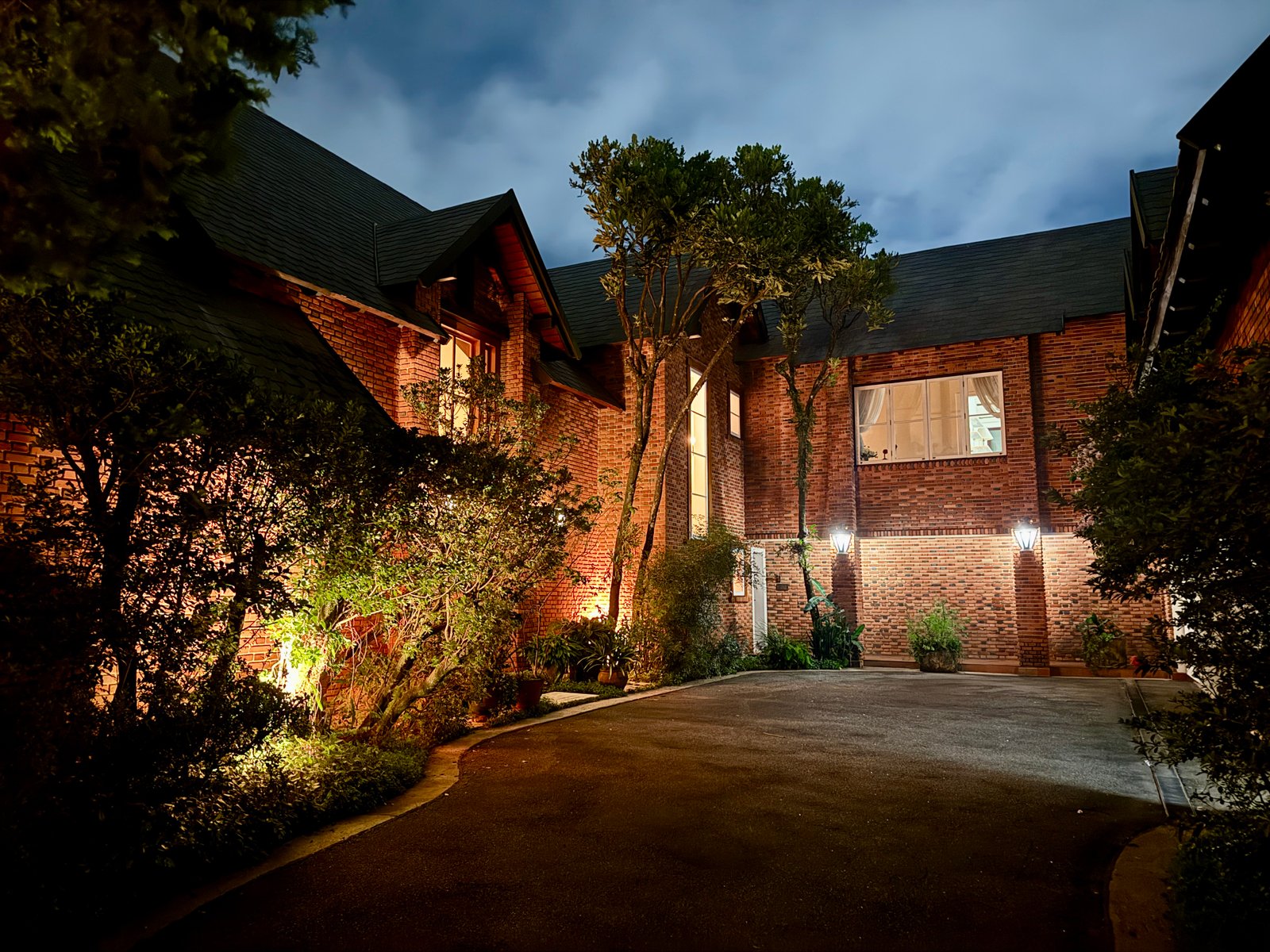 Casa Estilo Europeu no Tamboré 1